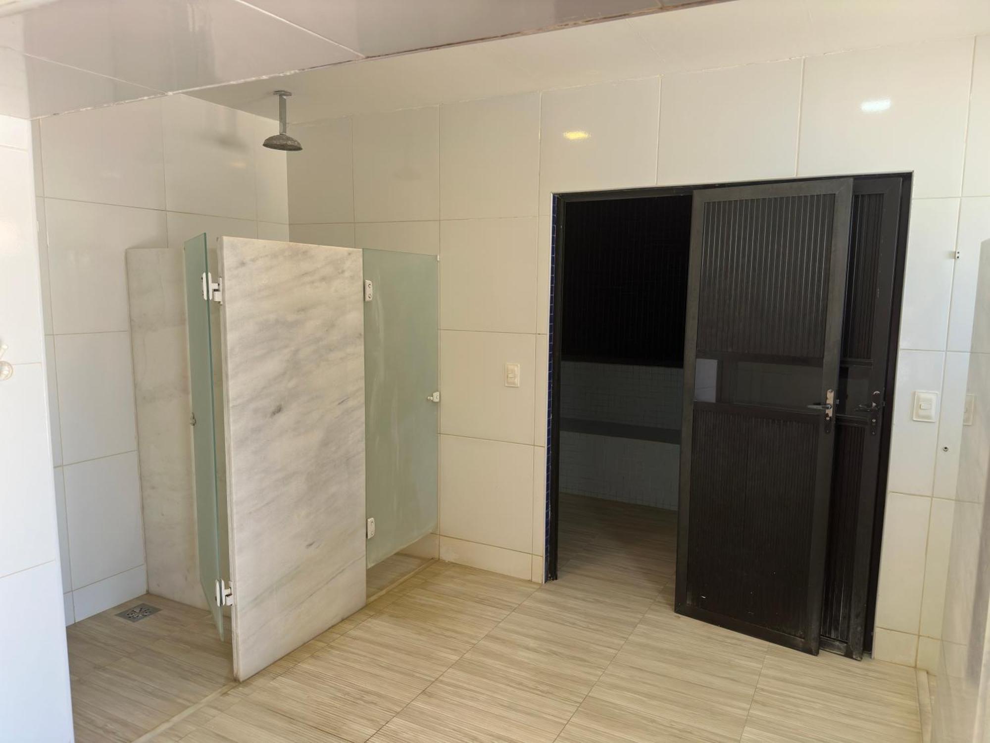 Flat Guarajuba 4 Quartos Terreo A Beira Mar - Pe Na Areia - Governanca Com Arrumadeira E Wi Fi Inclusos Camassari Exteriér fotografie