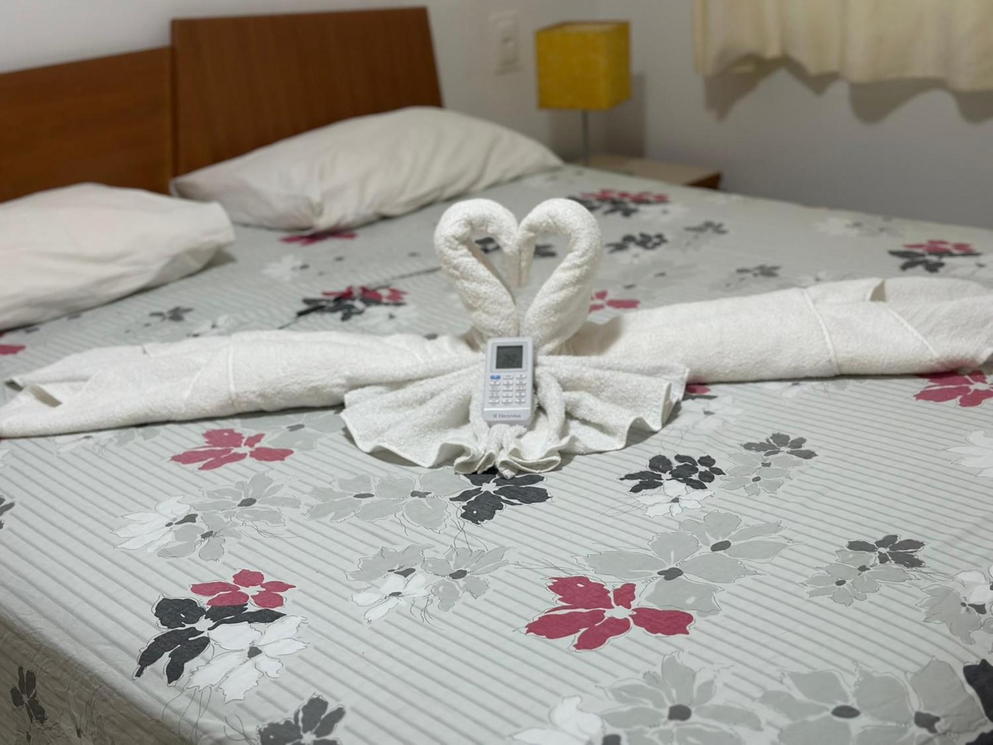 Flat Guarajuba 4 Quartos Terreo A Beira Mar - Pe Na Areia - Governanca Com Arrumadeira E Wi Fi Inclusos Camassari Exteriér fotografie